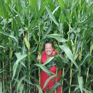 Meet your Posher, Lauren